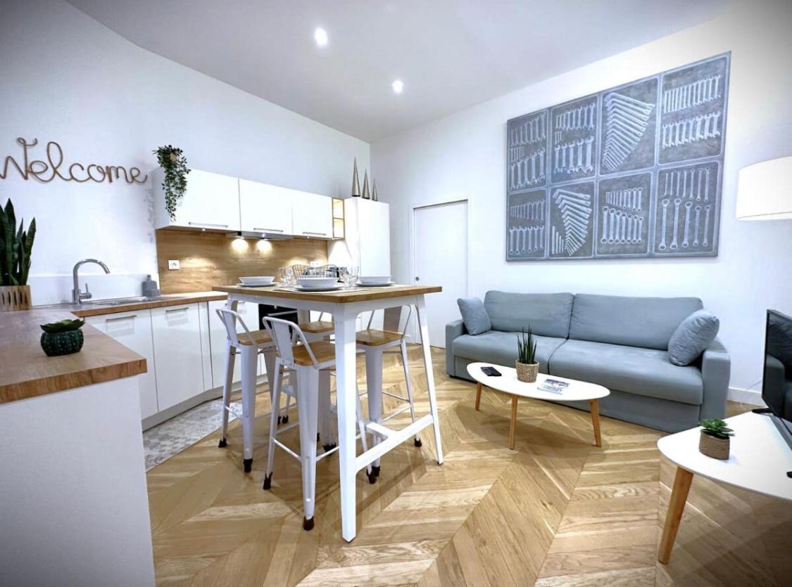 Hypercentre Appart 2 A 4 Pers, Calme & Cosy Avec Terrasse Privee Nantes Eksteriør bilde
